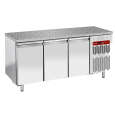 Diamond Bakkerij Koelwerkbank | Energieklasse A | 550L | 3 deuren EN600x400 | -2°C/+8°C | Geforceerde koeling | Granieten werkblad | 0.36kW | 2030x800x880/900mm