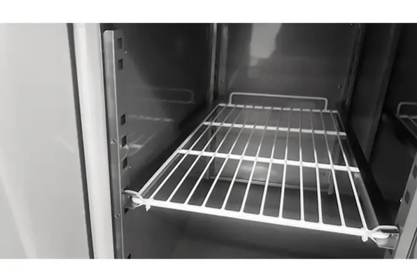Koelwerkbank | 550L | 4 Deuren (1/1 GN) | +2°C/+8°C | Geforceerd | Wielen (Geremd) | 2230x700x850mm - Afbeelding 4